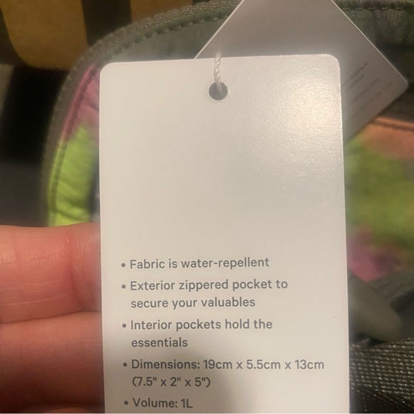 LULULEMON EVERYWHERE BELT BAG IN HYPER DYE MULTI/ROVER - Picture 8 of 12